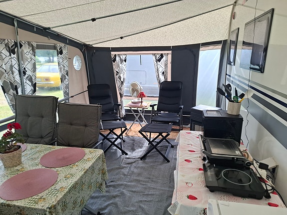 Adria Adora HT613 6 of 24