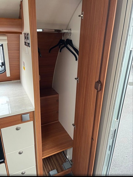 Adria Adora HT613 20 of 24