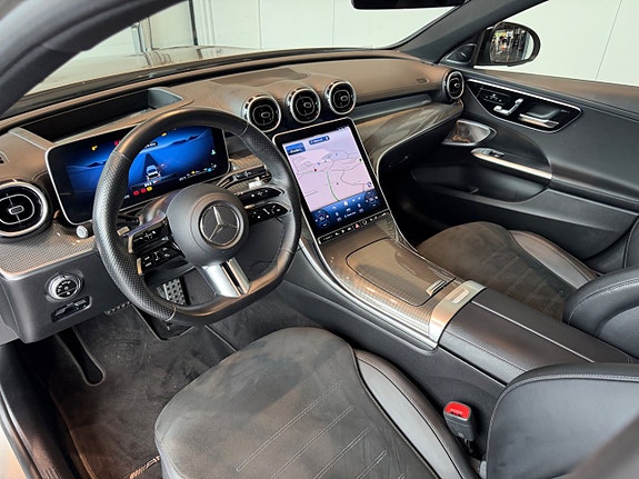 Mercedes-Benz C300 12 of 19