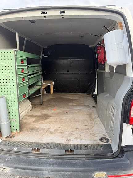 Volkswagen Transporter 3 of 5