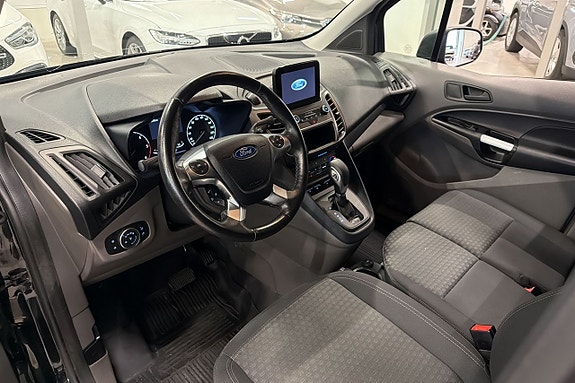 Ford Transit Connect 8 of 18
