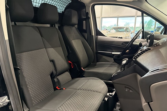 Ford Transit Connect 16 of 18