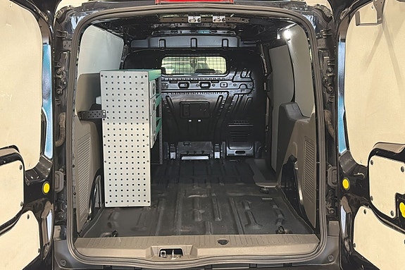 Ford Transit Connect 18 of 18