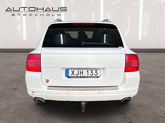 Porsche Cayenne 5 of 20