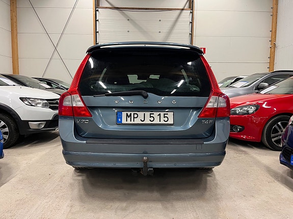 Volvo V70 4 of 14
