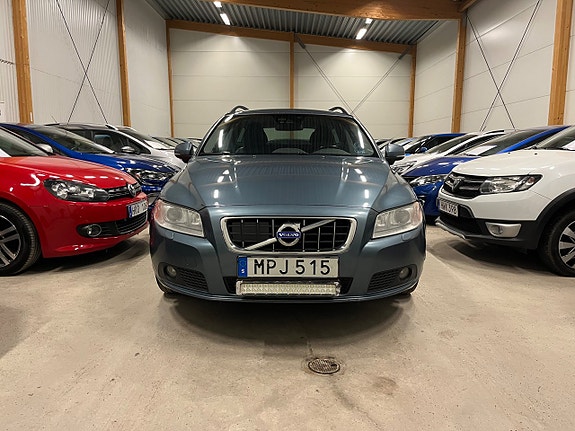 Volvo V70 7 of 14