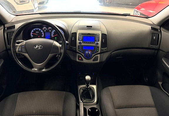 Hyundai i30 14 of 18