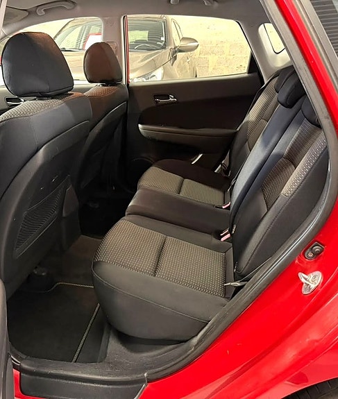 Hyundai i30 13 of 18
