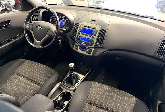 Hyundai i30 10 of 18