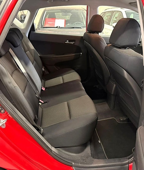 Hyundai i30 16 of 18
