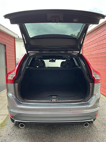 Volvo XC60 5 of 6