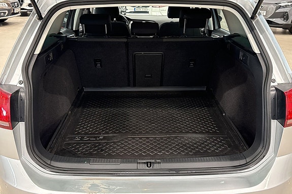 Volkswagen Golf I 21 of 23