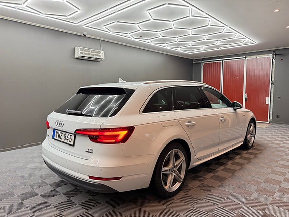 Audi A4 7 of 30