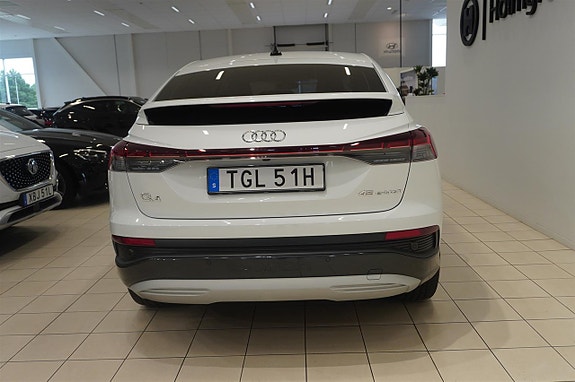Audi Q4 e-tron 4 of 14