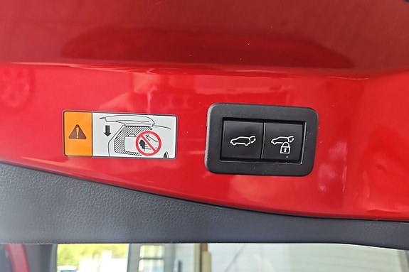 Toyota C-HR 18 of 18