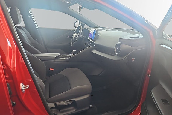 Toyota C-HR 6 of 18