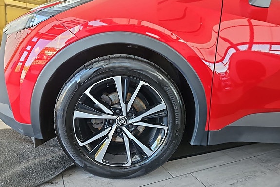 Toyota C-HR 11 of 18