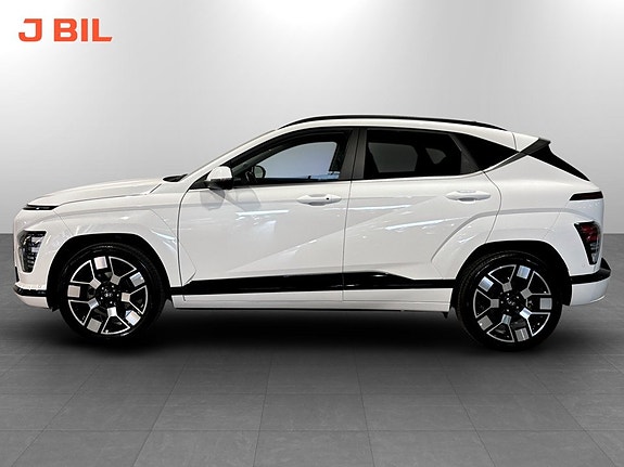 Hyundai Kona 14 of 16