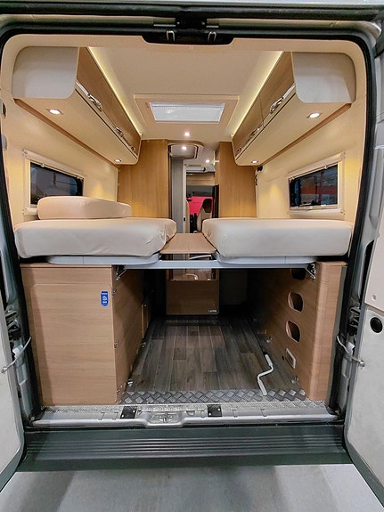 Adria TWIN 640 SLX 10 of 10