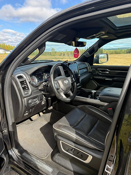 RAM 1500 5 of 7