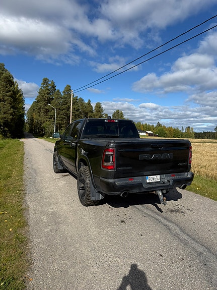 RAM 1500 2 of 7