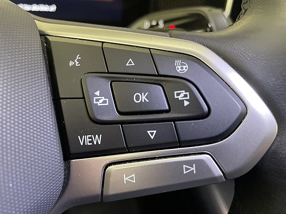 Volkswagen Passat 17 of 22