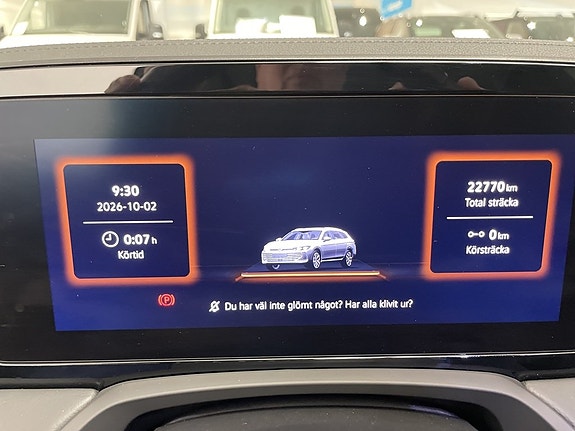 Volkswagen Passat 15 of 22