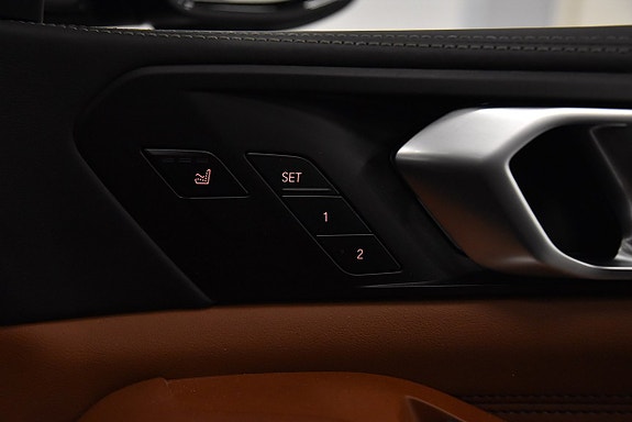 BMW X7 17 of 30