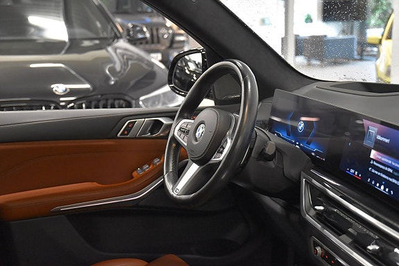 BMW X7 8 of 30