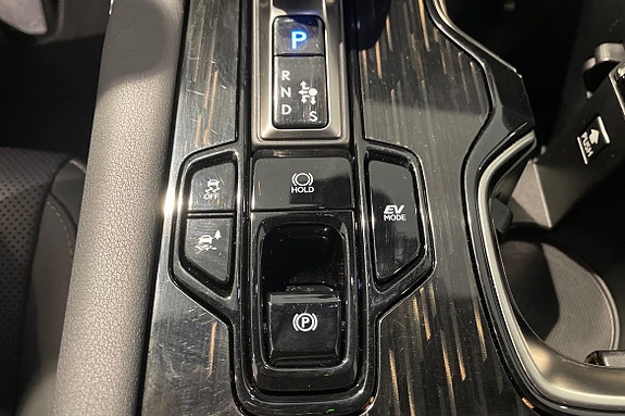 Lexus RX350h 24 of 26