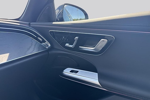 Mercedes-Benz E300 e 17 of 17