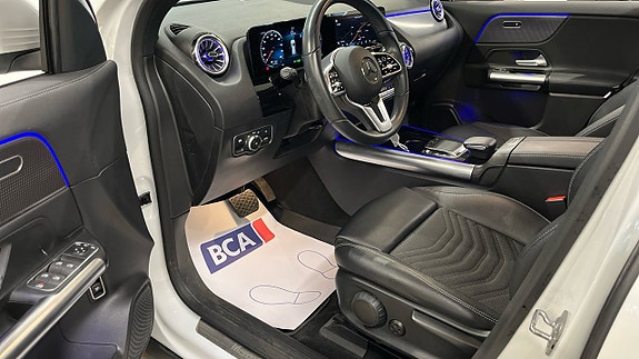 Mercedes-Benz EQA250 3 of 4