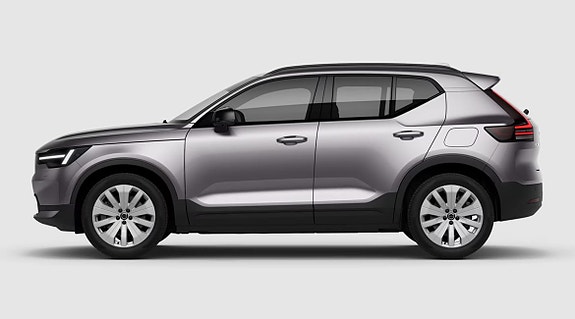 Volvo EX40 2 of 15