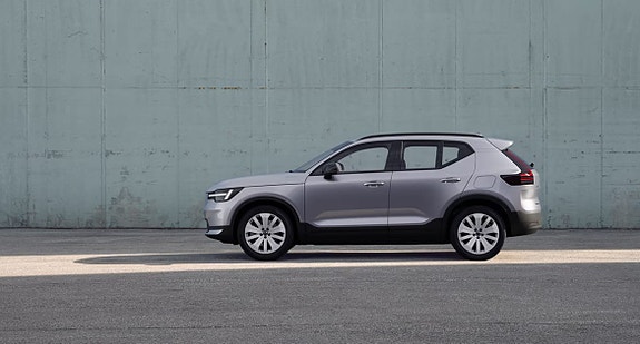 Volvo EX40 8 of 15