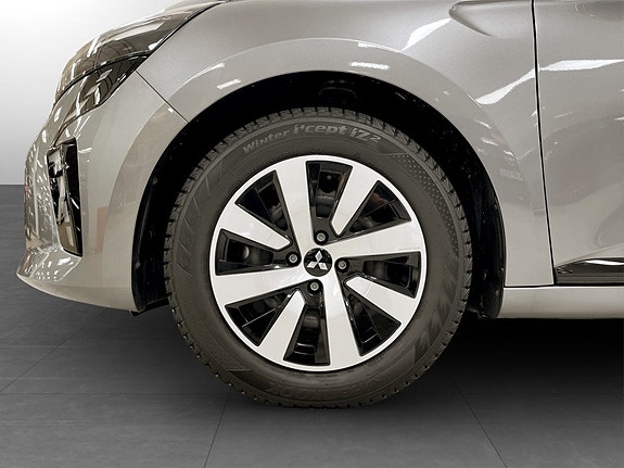 Mitsubishi Colt 9 of 15