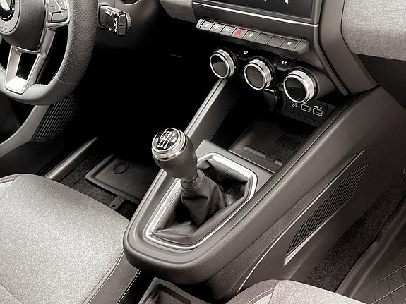 Mitsubishi Colt 14 of 15