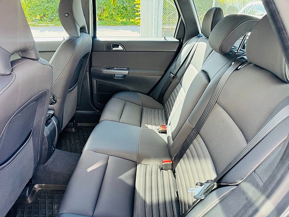 Volvo V50 7 of 23