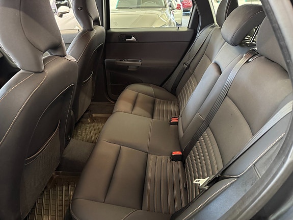 Volvo V50 18 of 23