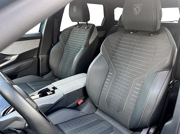 Peugeot 5008 5 of 15