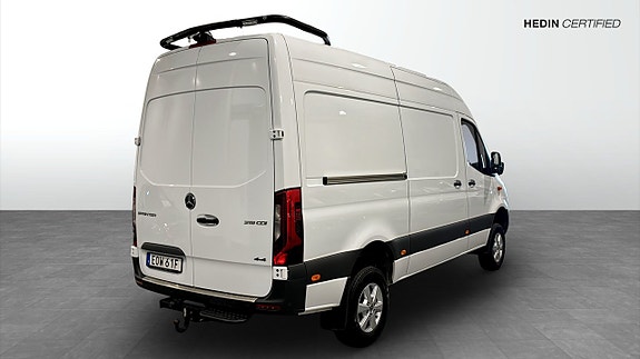 Mercedes-Benz Sprinter 319 2 of 12