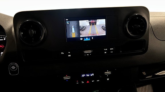 Mercedes-Benz Sprinter 319 5 of 12