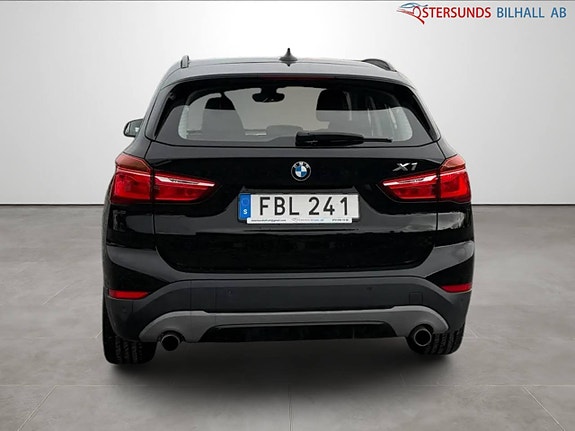 BMW X1 5 of 11