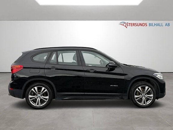 BMW X1 6 of 11