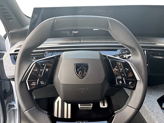 Peugeot 5008 7 of 15
