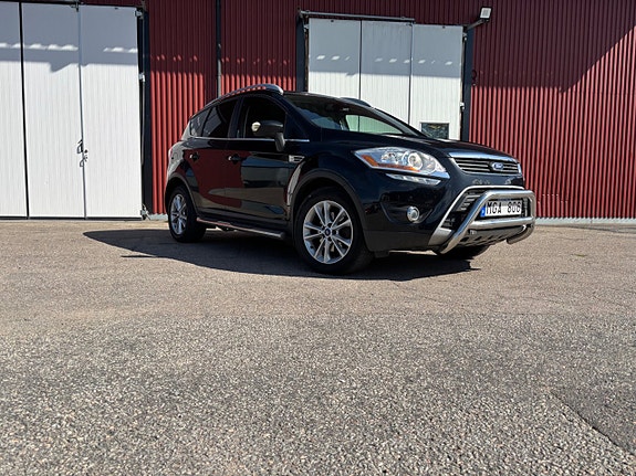 Ford Kuga 2 of 3