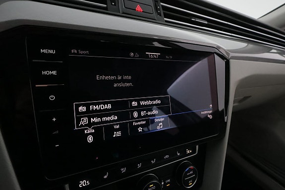 Volkswagen Passat 29 of 30