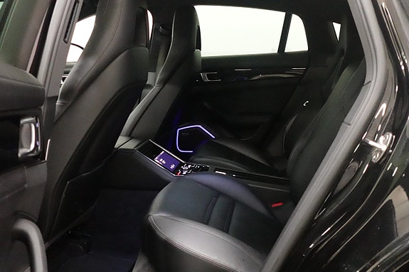Porsche Panamera 4 5 of 30
