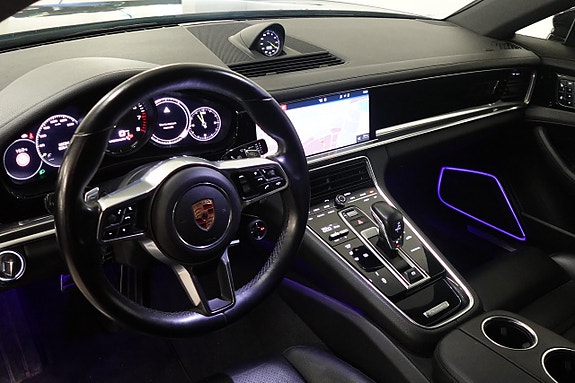Porsche Panamera 4 6 of 30