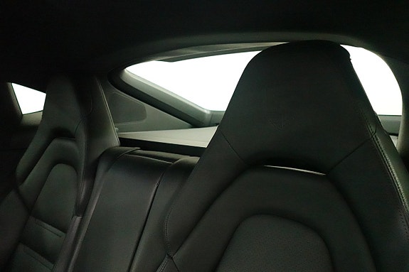 Porsche Panamera 4 30 of 30