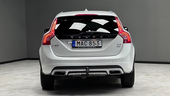 Volvo V60 Cross Country 19 of 20